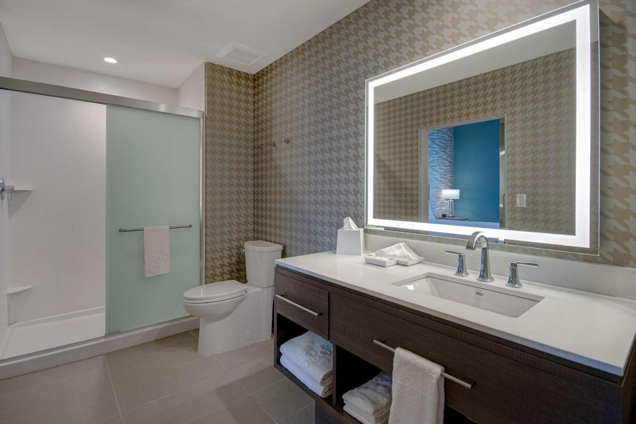 Home2 Suites By Hilton Las Vegas North Exterior photo