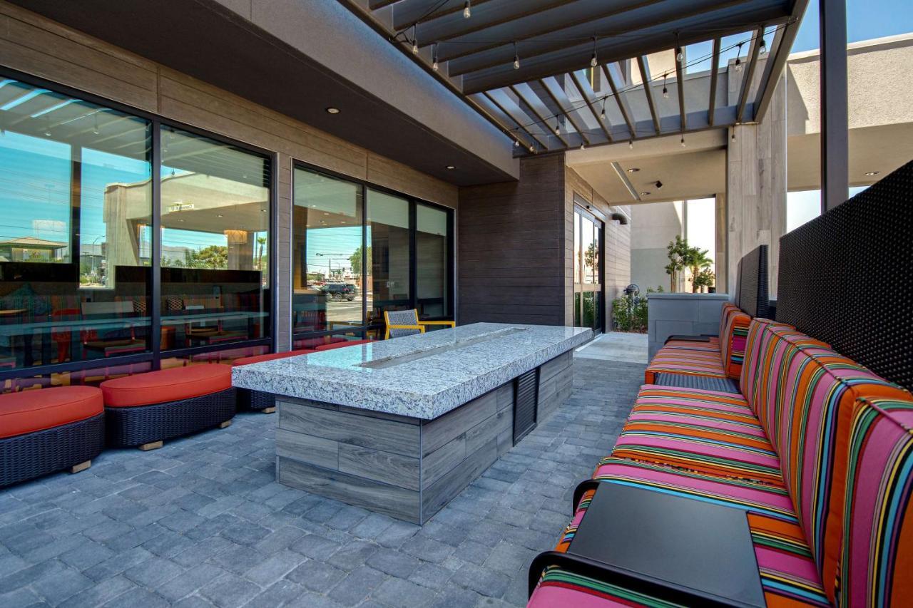 Home2 Suites By Hilton Las Vegas North Exterior photo
